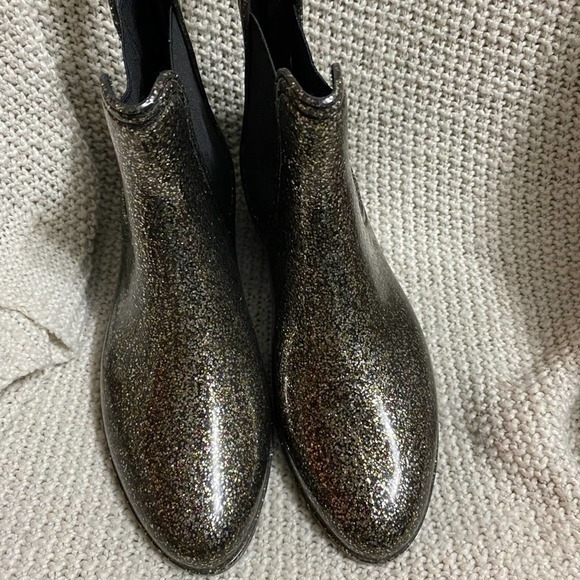 Sparkle Report Boots, Size 10 - Picture 2 of 6